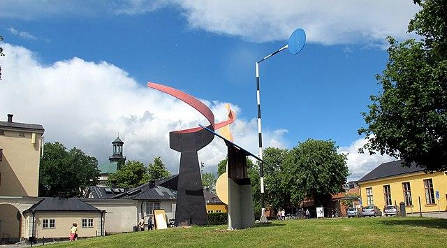 640px-Moderna_museet_Sculpturepark,_Skeppsholmen_Island,_Stockholm,_Sweden_-_Murat_Özsoy_11