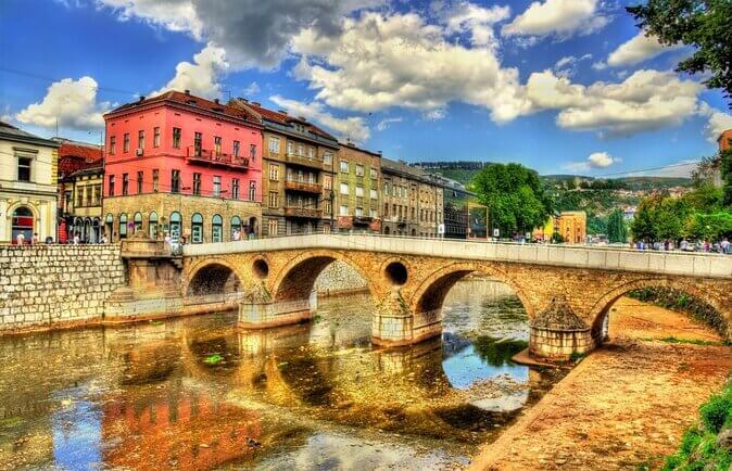 Top 10 turističkih atrakcija koje morate posjetiti u Sarajevu - Latinska ćuprija